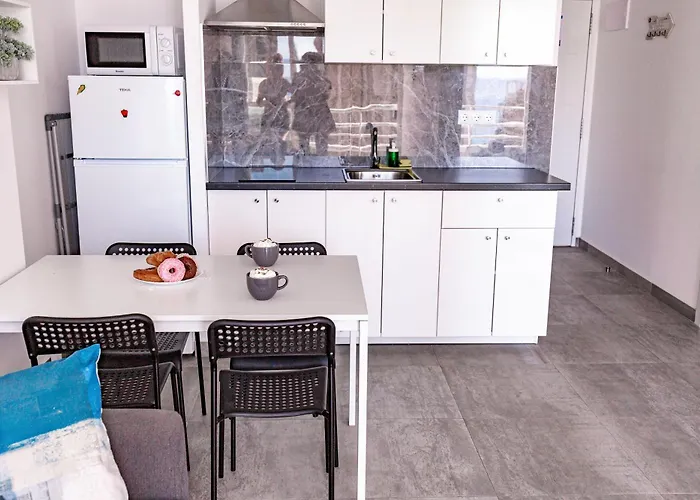 Apts Provima Mallorca * בנידורם