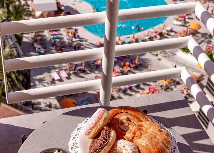 Apts Provima Mallorca *