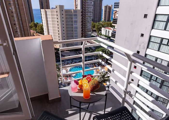 Apts Provima Mallorca בנידורם